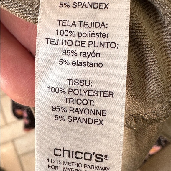 Chicos Easywear, olive green overlay size 3 woven fabric. NWT. - Picture 4 of 6